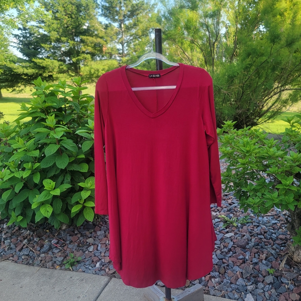 LA Class long sleeve Red V Neck tunic